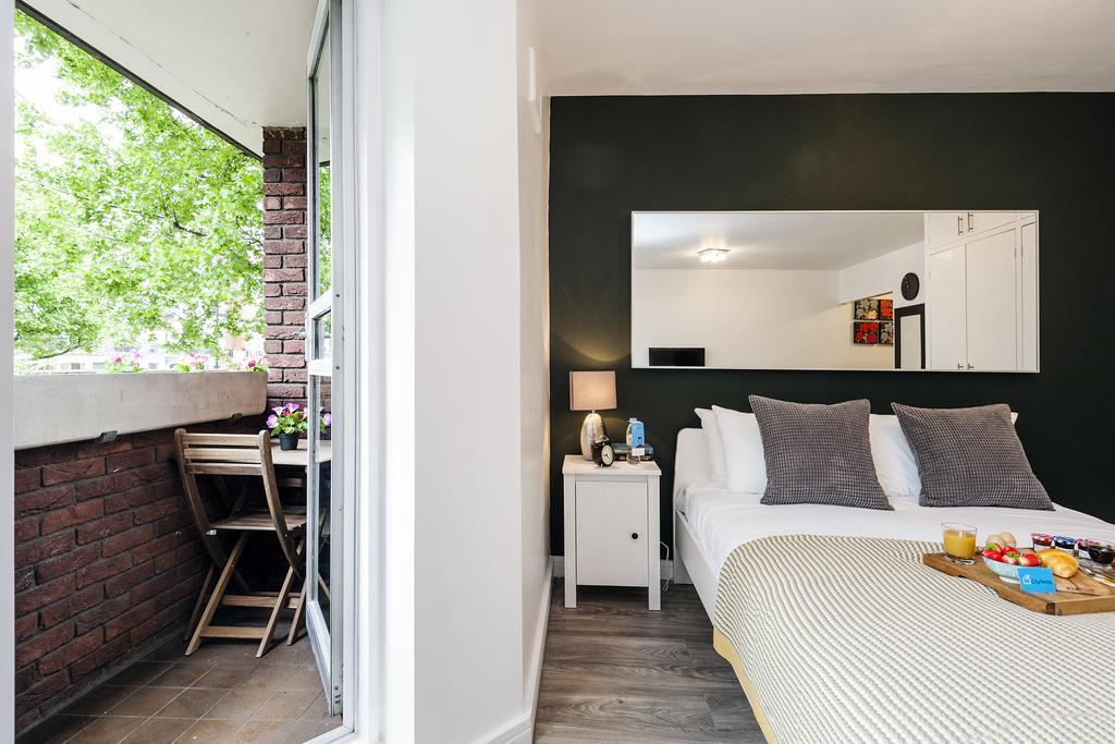 The Cromwell Road Sherborne Court * Londra